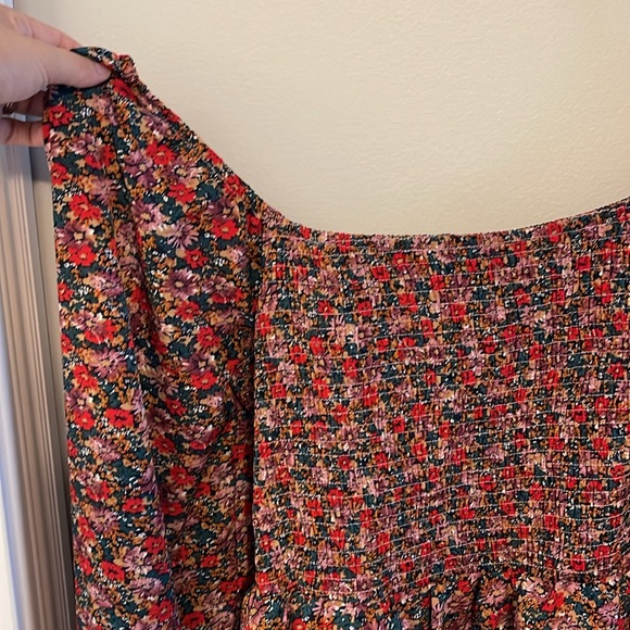 Floral Rouched Dress - Picture 5 of 6